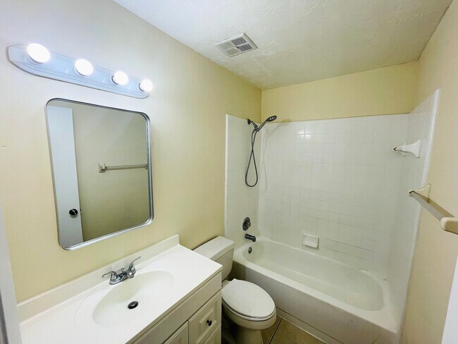 Bathroom - 2710 Fern Palm Dr