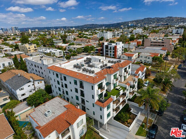 Building Photo - 1515 S Holt Ave
