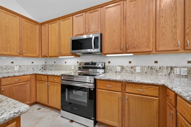 Building Photo - 9511 Mankay Ln