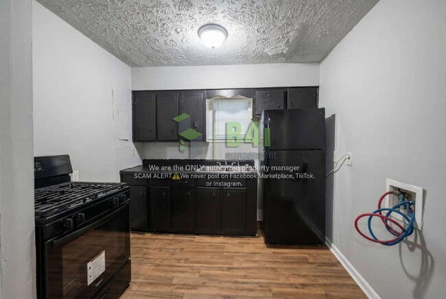 Building Photo - 1313 Ridgeview Dr