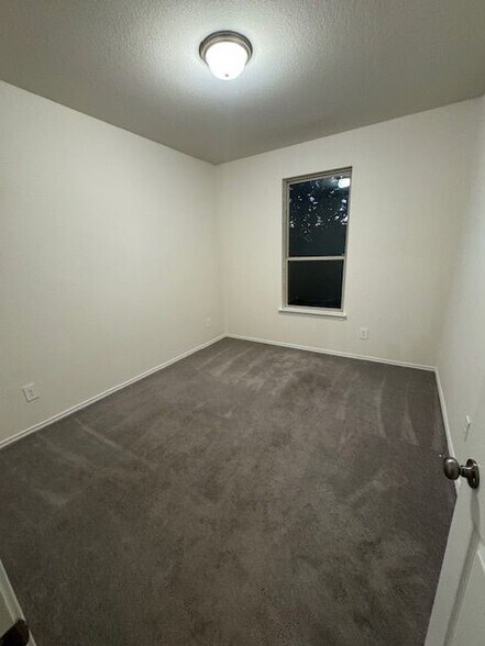 Building Photo - 10412 Marston Vineyard Dr