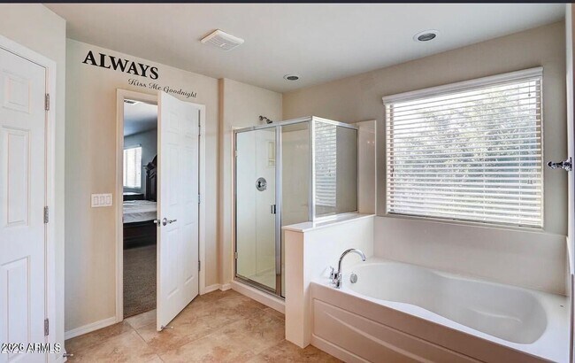 Building Photo - 6328 W Victory Way