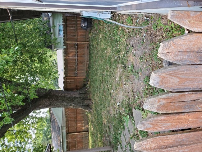 Building Photo - 2725 Myrtle St
