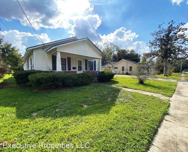 Building Photo - 2 br, 2 bath House - 315 West Lagrange Street