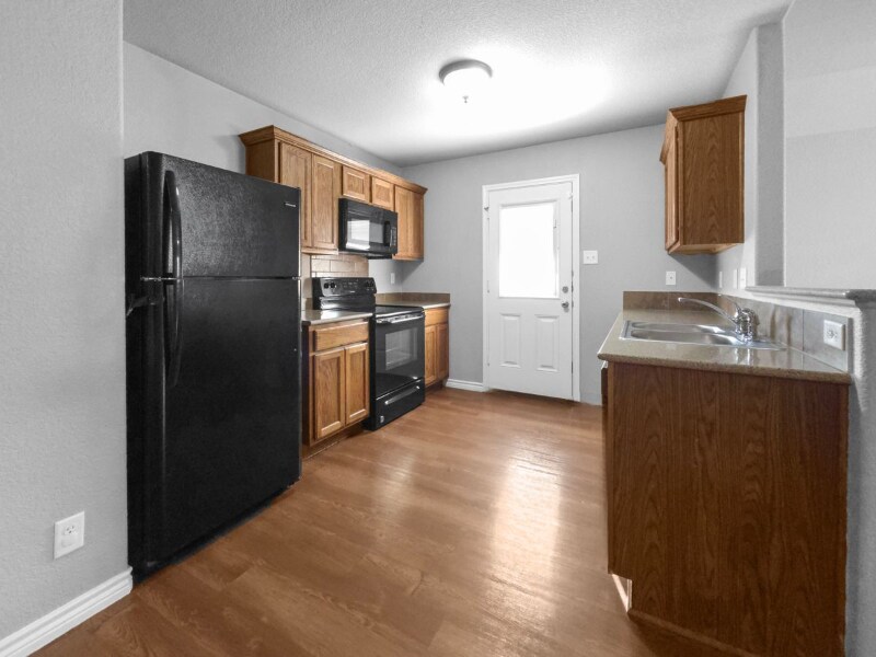 Building Photo - 511 Kacie Dr