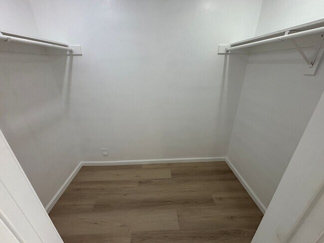 Building Photo - Upgraded 3 bedroom home!
