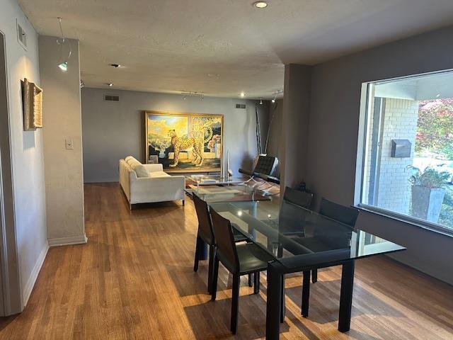 Building Photo - 1710 Dorchester Dr