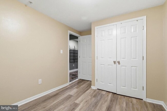 Building Photo - 1514 Long Dr Ct