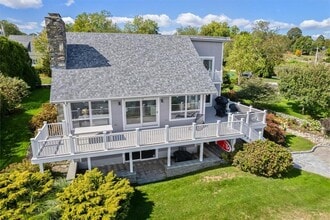 Building Photo - 90 Macomber Ln