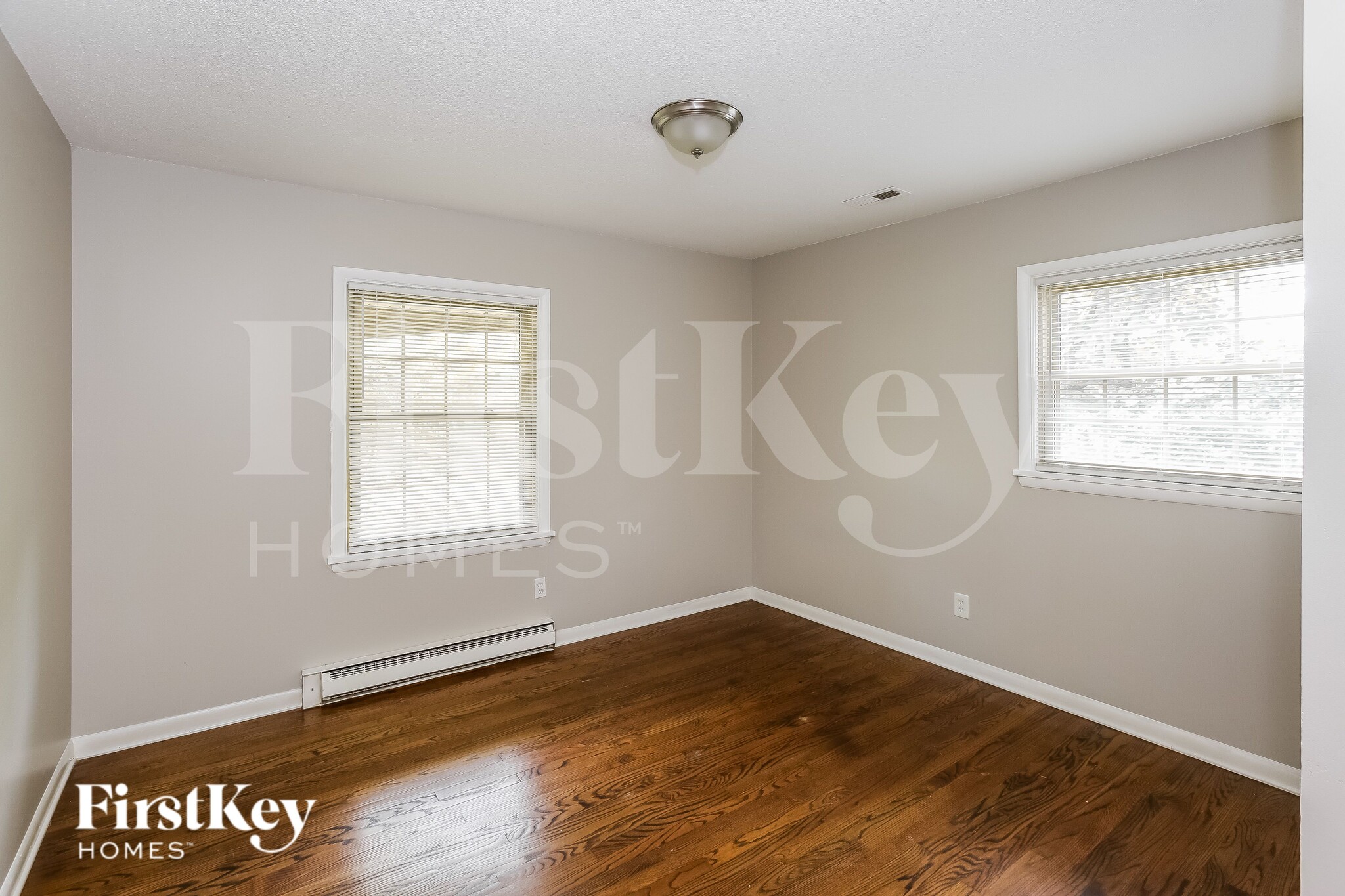 Building Photo - 9208 Thayer Rd