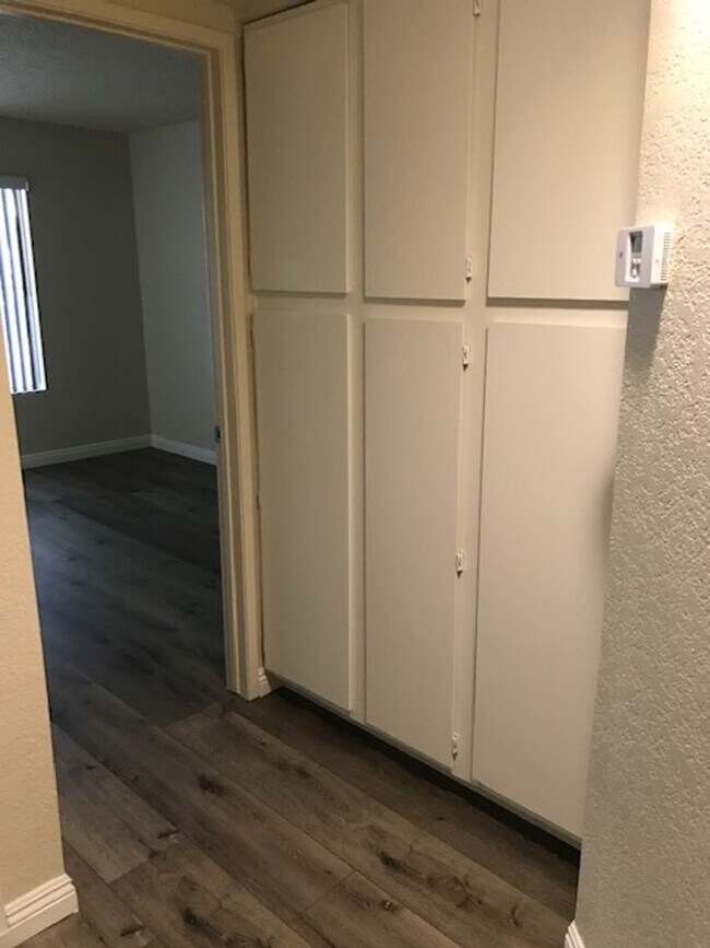Building Photo - Rancho Meadows