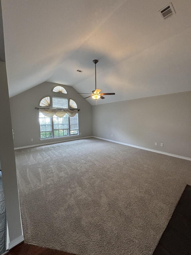 Building Photo - 148 Long Pointe Dr