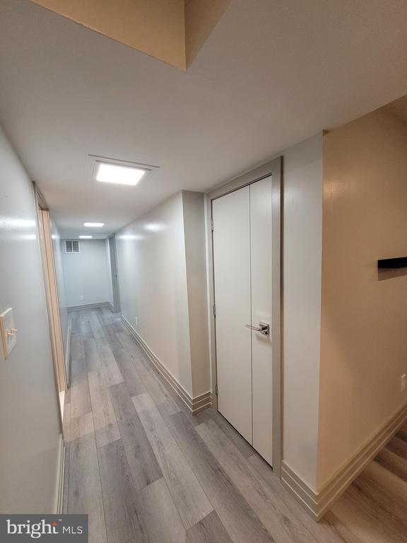 Building Photo - 2710 Rose Valley Dr