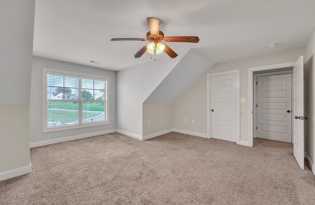 Building Photo - 105 Belle Chase Wy NE