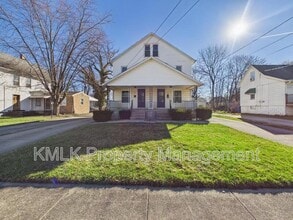 Building Photo - 444 7th St