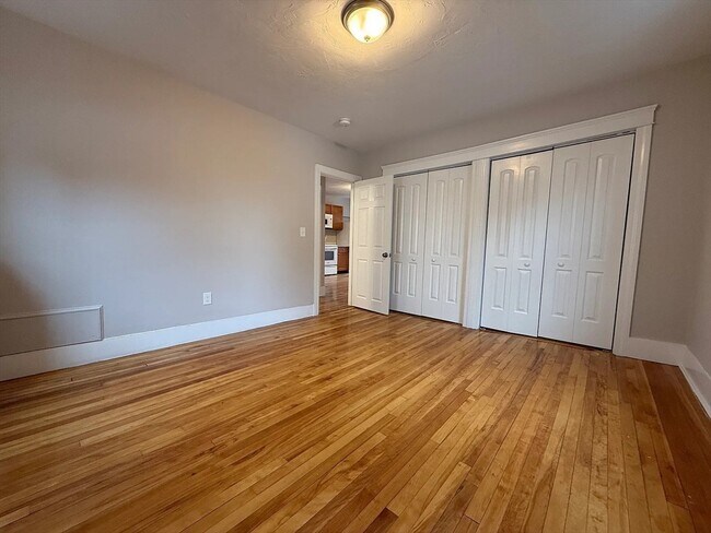 Building Photo - 1301 Main St