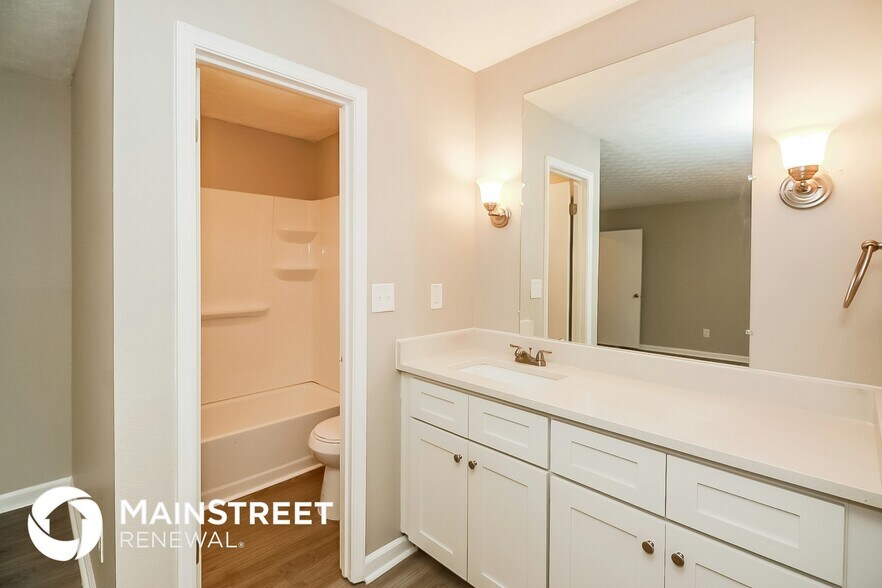 Building Photo - 8178 Winewood Way