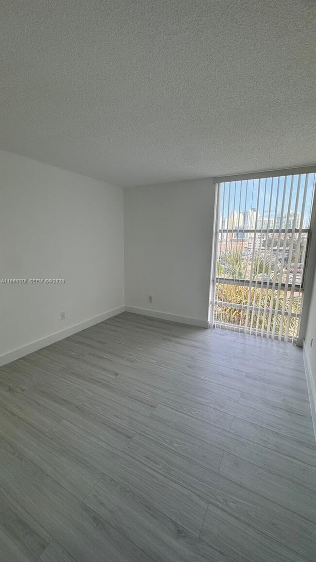 Building Photo - 200 172nd St