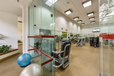 Building Photo - 1000 NE Quayside Terrace