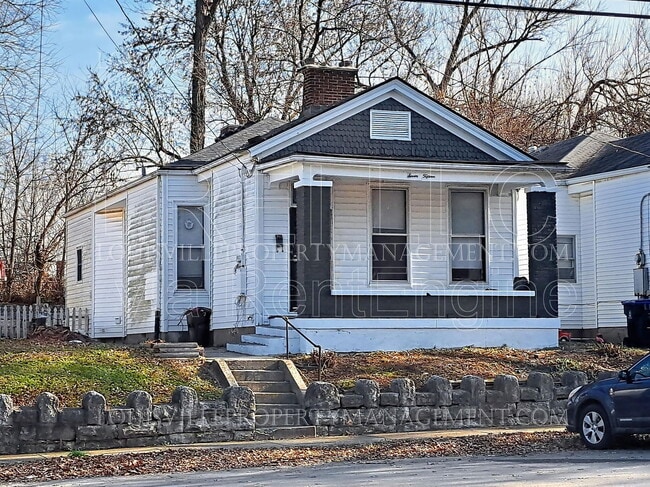 Primary Photo - 715 N 33rd St