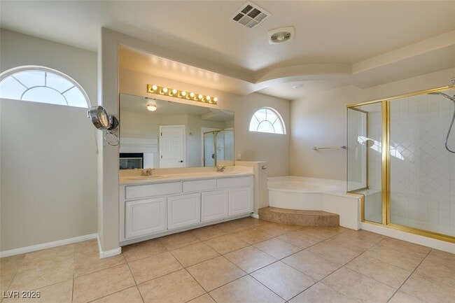 Building Photo - 685 Lynmar Ct