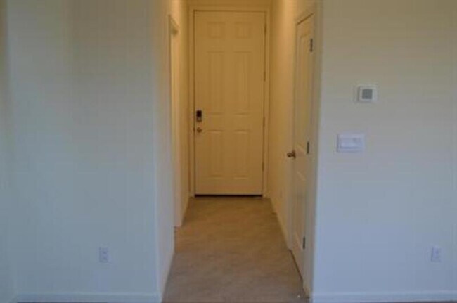 Building Photo - 389 Shafer Ave