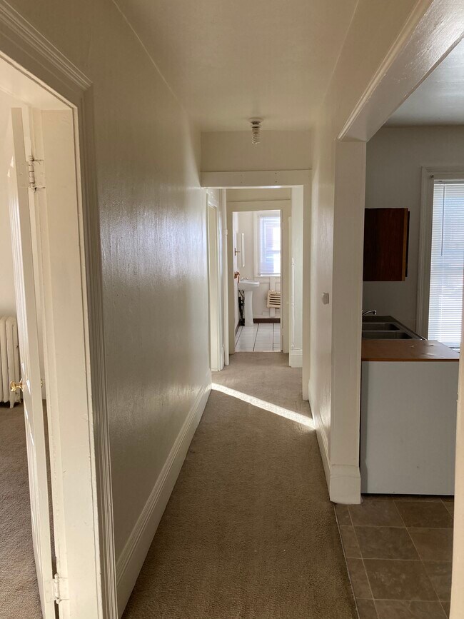 Main hallway - 939 N Ogden St