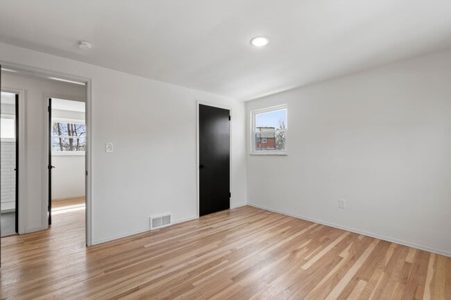 Building Photo - READY NOW! Fully RENOVATED 4 bedroom on a CUL-DE-SAC in MONROEVILLE!