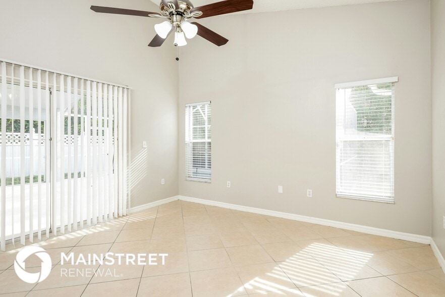 Building Photo - 558 Eagle Pointe S