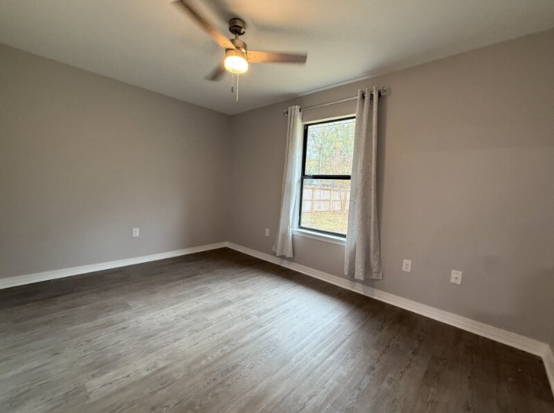 Building Photo - 1810 Valparaiso Blvd