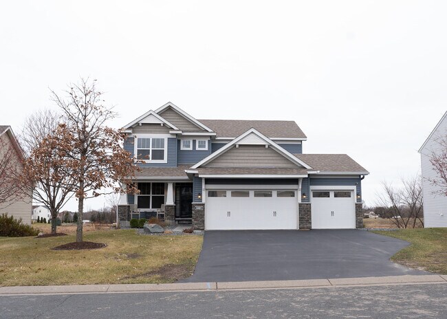 Building Photo - 8481 Portage Ln E