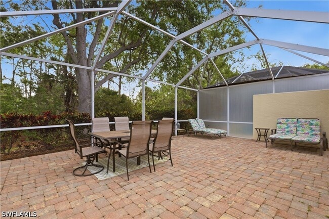 Building Photo - 5778 Greenwood Cir