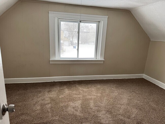 Building Photo - 3bd Single Buckeye/Kinsman Cash Pay