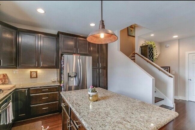 Building Photo - 1703 Patterson St