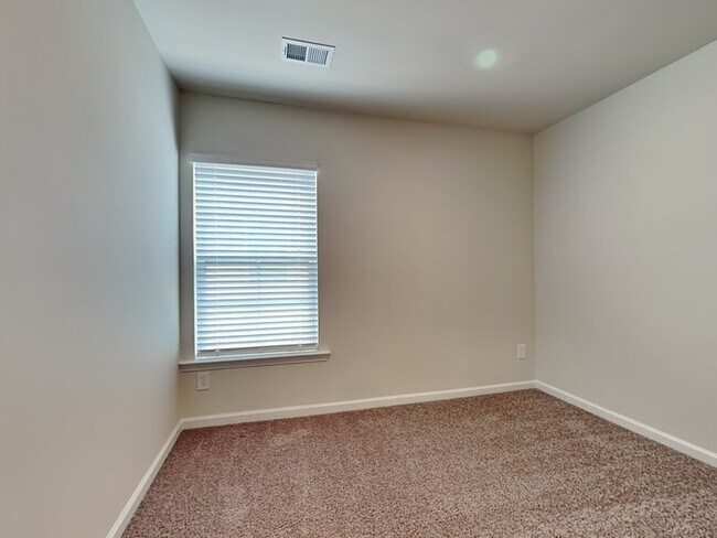 Building Photo - Apply Today! Burnside Farms!! Near USC, I-77