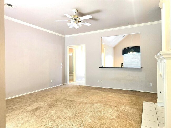 Building Photo - 1823 Chelsea Dr