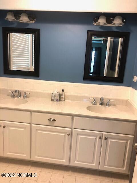 Building Photo - 1904 Bingham Dr