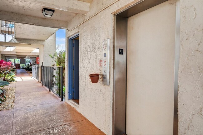 Building Photo - 7500 NW 30th Pl