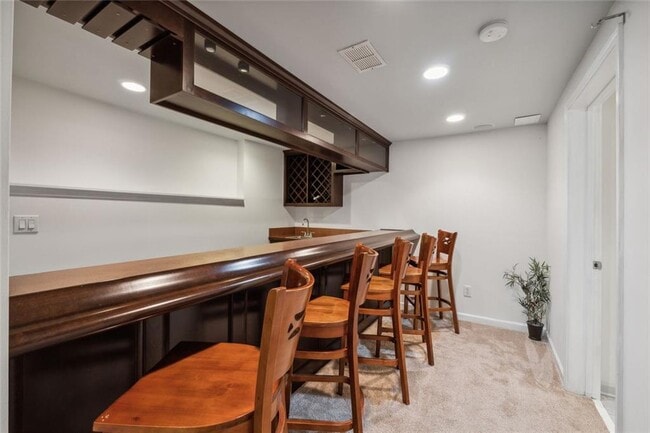 Building Photo - 508 Huntington Pl