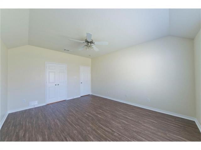 Building Photo - 913 Redbud Road