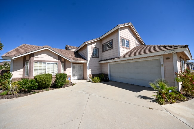 Building Photo - 25708 Oak Ct