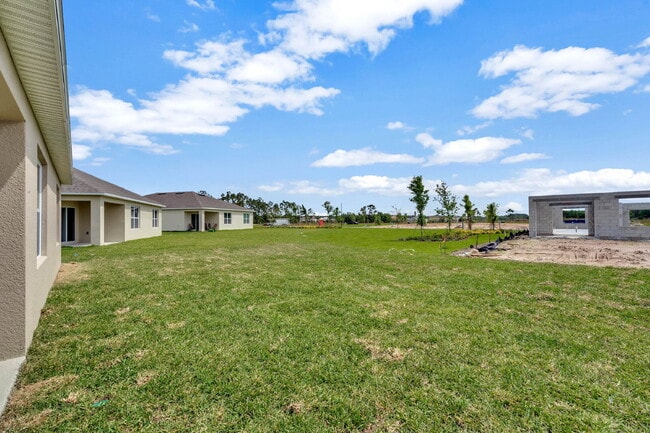 Building Photo - 4 bedrooms and 2 bathrooms, the spacious 1,828 sq ft home features an open concept with a 2 car g...