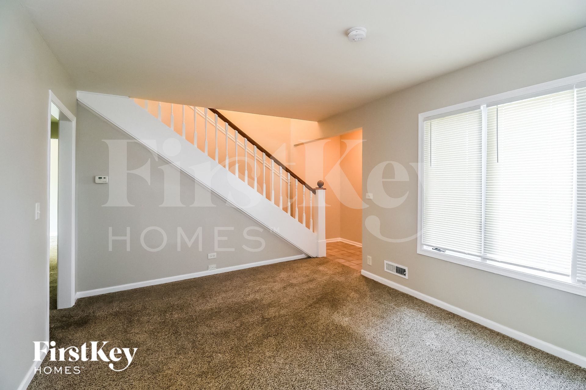 Building Photo - 18722 Hamlin Ave