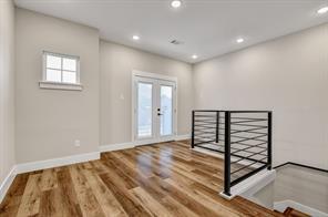 Building Photo - 514 Saucer Dr