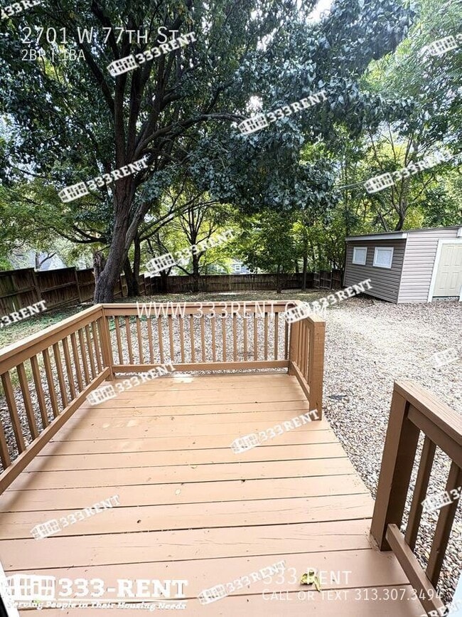 Building Photo - 2701 W 77th St