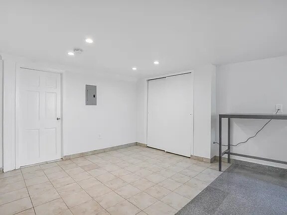 Building Photo - 245 4th St