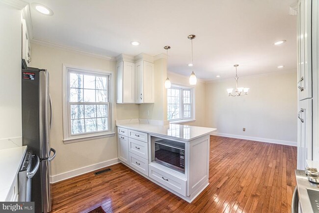 Building Photo - 3337 Contessa Ct