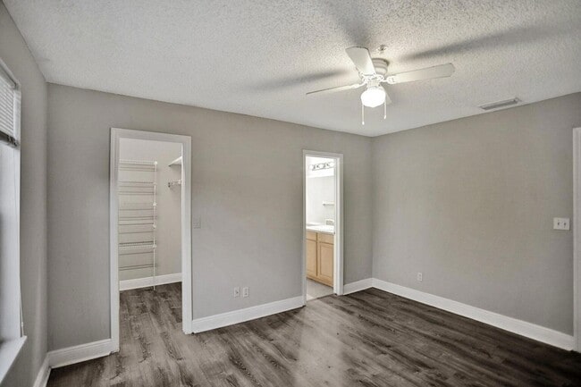 Building Photo - 2301 N Congress Ave