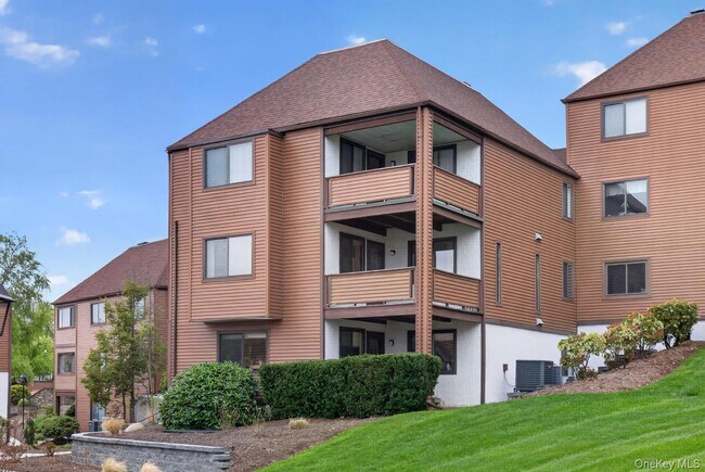 Building Photo - 350 Water St