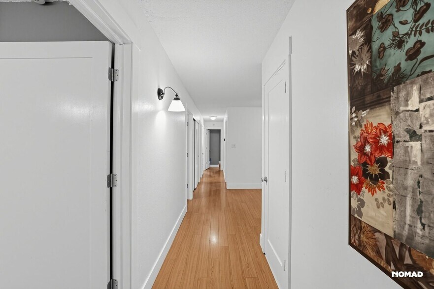 Building Photo - 3059 Rosemont Dr
